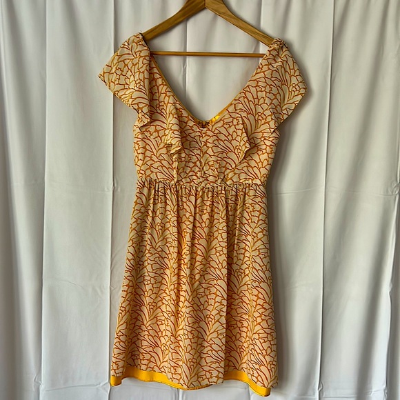 Jenny Yoo Dresses & Skirts - Jenny Yoo Beautiful 💯% Silk Sleeveless Sunny Yellow Floral Dress **Size 8** ☀️